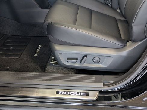 New 2026 Nissan Rogue Dark Armor image 11