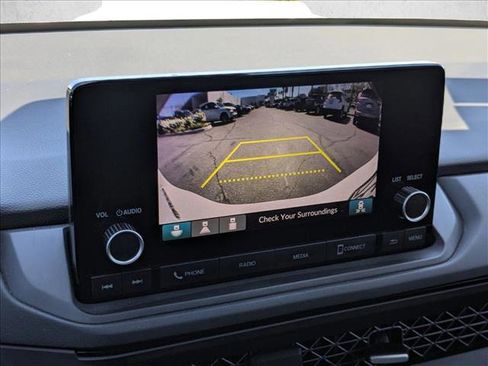 Used 2023 Honda Accord EX image 14