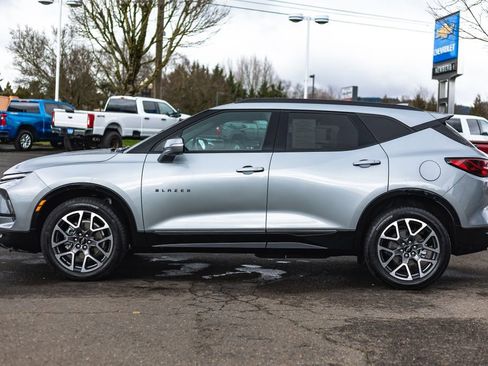 Used 2025 Chevrolet Blazer RS AWD/4WD image 12