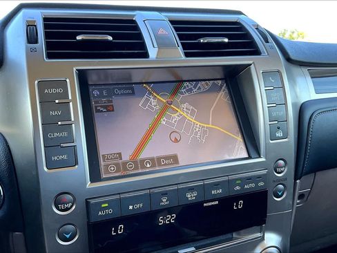 Used 2020 Lexus GX 460 Premium w/ Premium Package AWD/4WD image 34