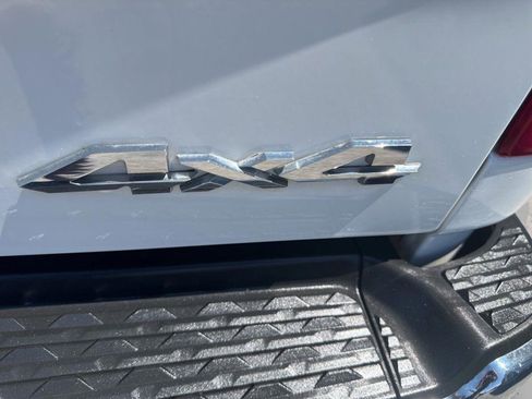 Used 2022 RAM 2500 Tradesman w/ Chrome Appearance Group AWD/4WD image 41