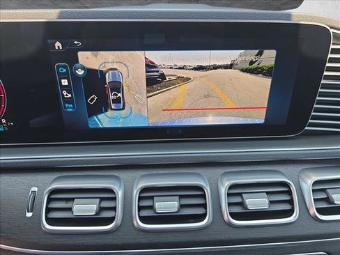 Used 2025 Mercedes-Benz GLE 350 4MATIC image 25