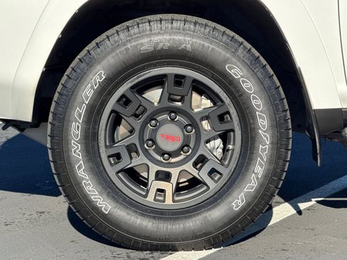 Used 2021 Toyota 4Runner Trail Special Edition image 38