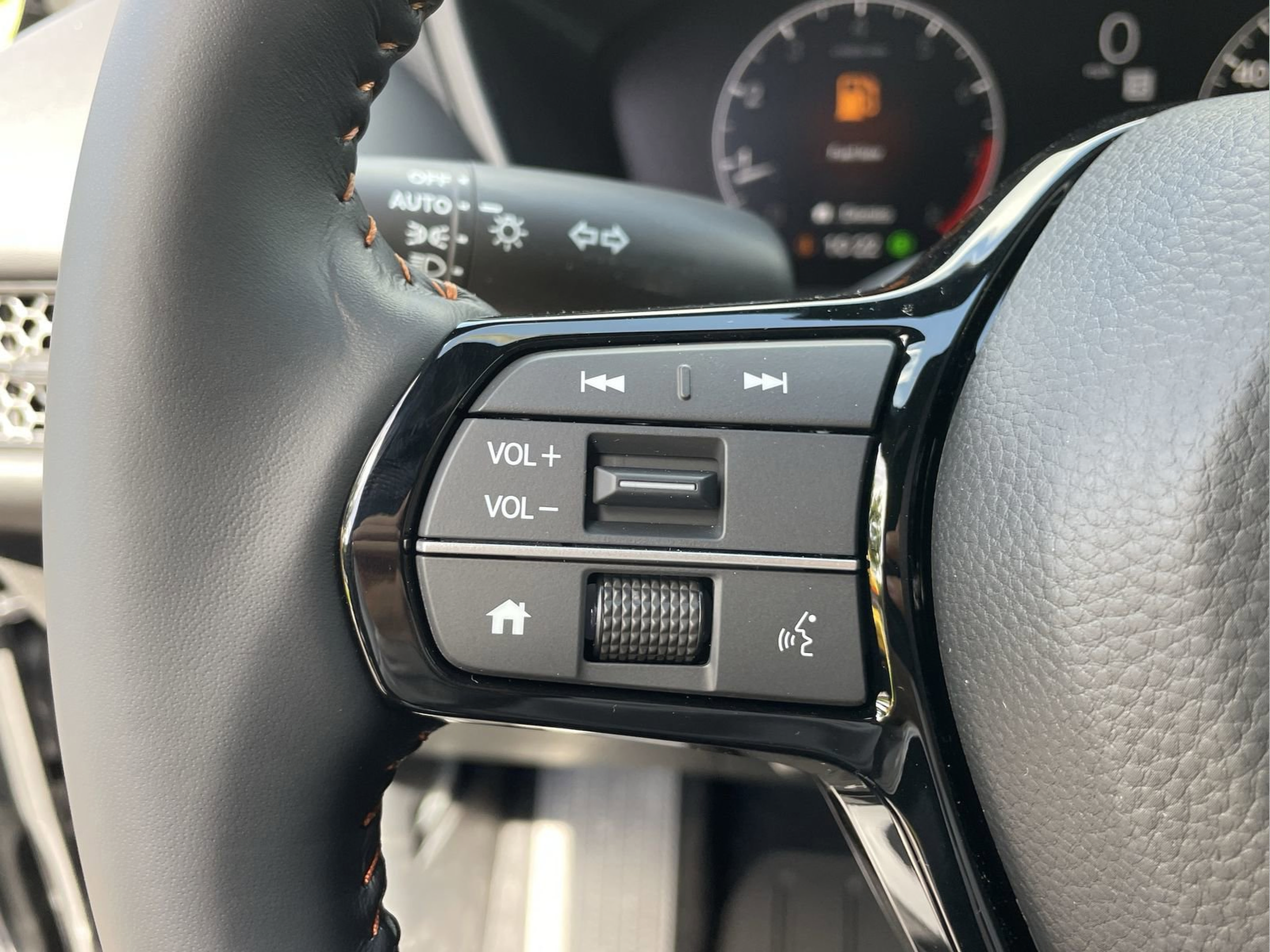 Certified 2026 Honda HR-V Sport image 13