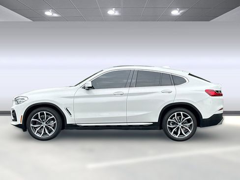 Used 2020 BMW X4 xDrive30i w/ Convenience Package image 2