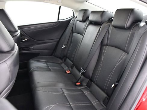 Used 2023 Lexus ES 300h w/ Accessory Package (Z1) FWD image 21