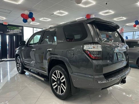 Used 2017 Toyota 4Runner Limited image 10