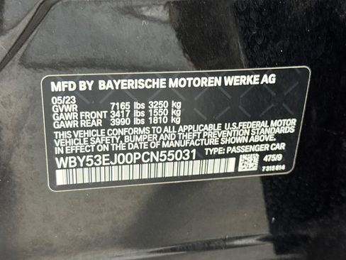 Used 2023 BMW i7 xDrive60 AWD/4WD image 23