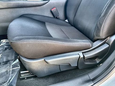 Used 2024 Nissan Sentra SV FWD image 12