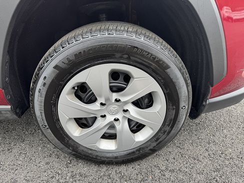 Certified 2023 Toyota RAV4 LE FWD image 20