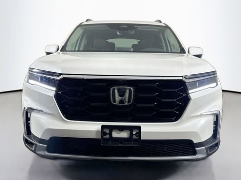 Used 2024 Honda Pilot Elite image 2