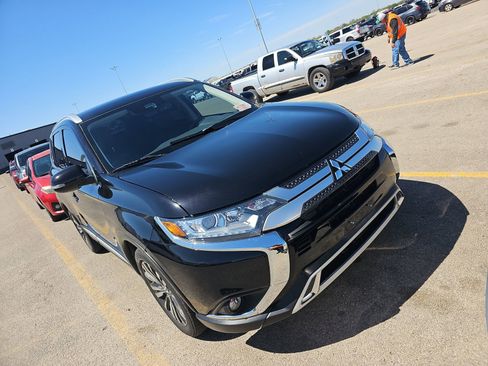 Used 2020 Mitsubishi Outlander SEL image 4