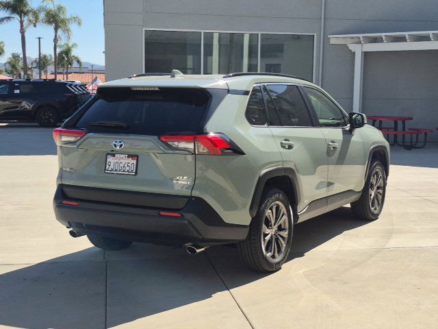Used 2023 Toyota RAV4 XLE Premium AWD/4WD image 5
