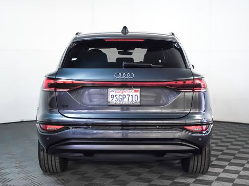 Used 2025 Audi Q6 e-tron Premium w/ Convenience Package image 13