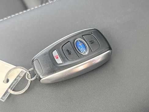 Used 2023 Subaru Ascent Limited w/ Technology Package AWD/4WD image 29