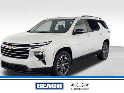 Used 2024 Chevrolet Traverse LT