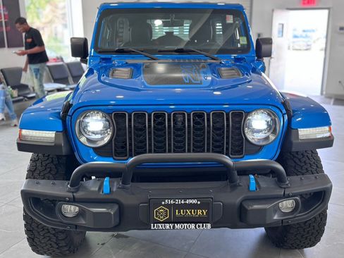 Used 2023 Jeep Wrangler Unlimited Rubicon 4xe AWD/4WD image 3