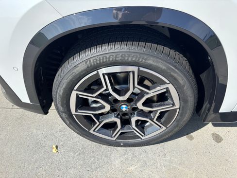 New 2027 BMW X1 xDrive28i AWD/4WD image 13