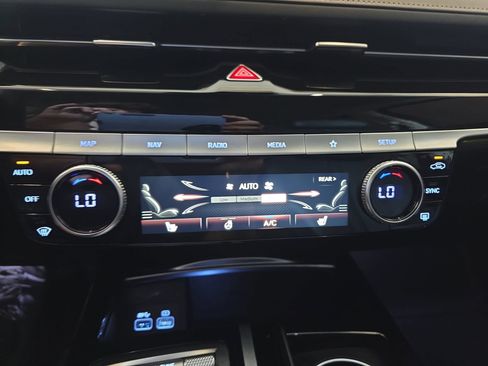 Used 2023 Genesis G80 2.5T AWD/4WD image 23