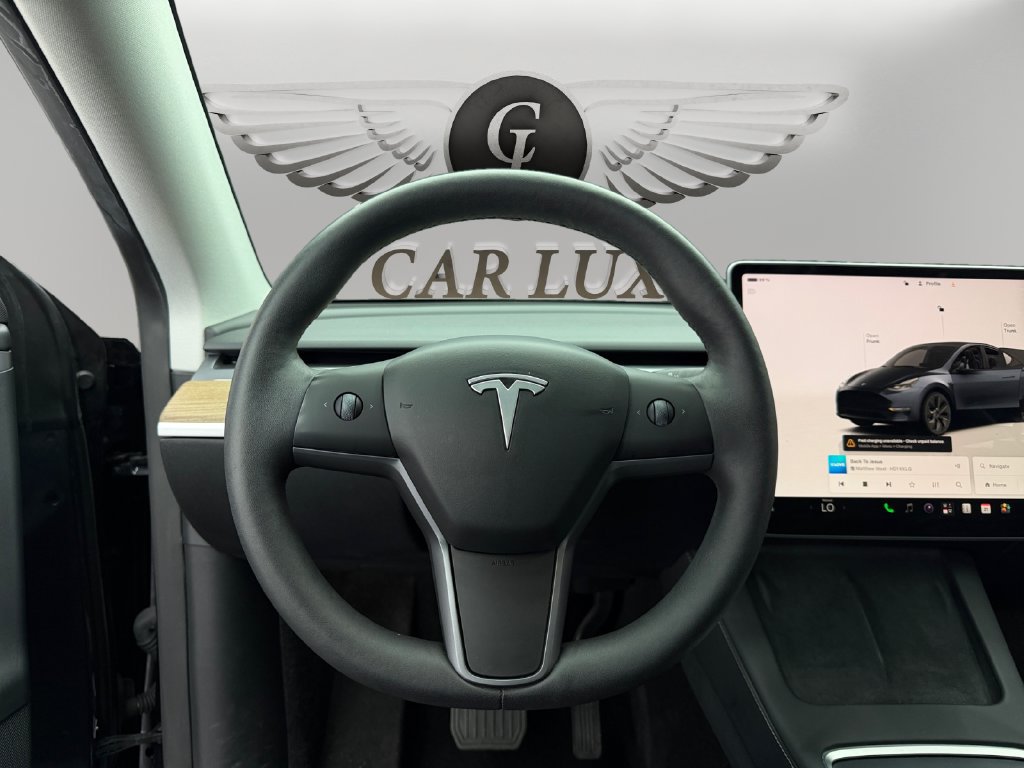 Used 2024 Tesla Model Y Long Range RWD image 12