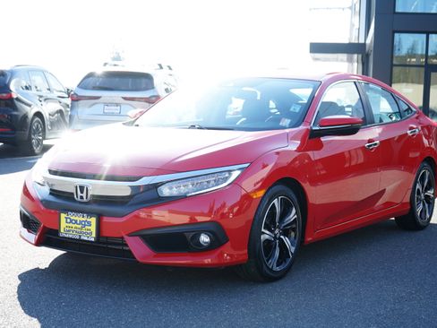Used 2016 Honda Civic Touring image 8