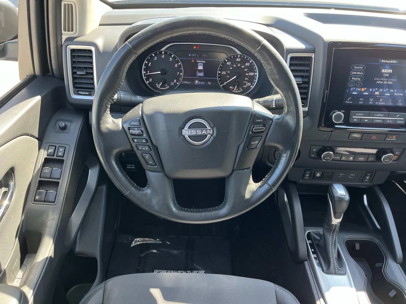 Used 2024 Nissan Frontier SV RWD image 12