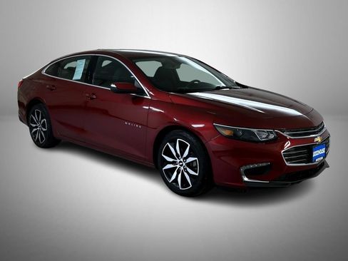Used 2018 Chevrolet Malibu LT FWD image 3