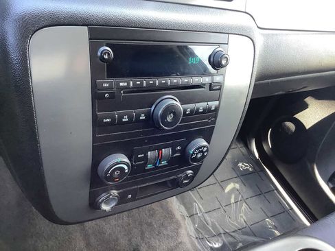 Used 2010 Chevrolet Tahoe LS AWD/4WD image 16