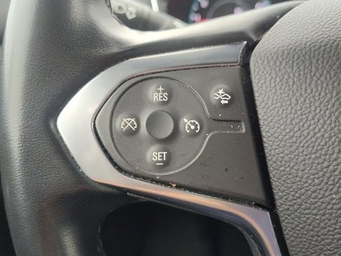 Used 2023 Chevrolet Traverse LT image 19