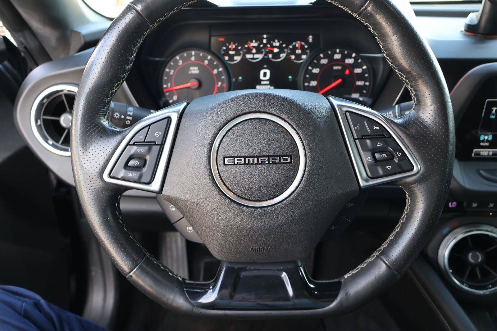 Used 2018 Chevrolet Camaro LT RWD image 25