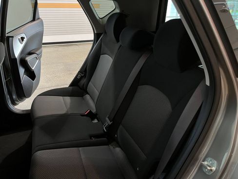 Used 2025 Kia Soul LX w/ LX Technology Package FWD image 38