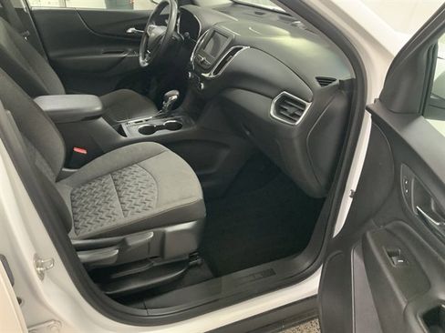 Used 2024 Chevrolet Equinox LT image 22