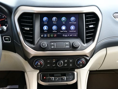 Used 2021 GMC Acadia Denali w/ Denali Ultimate Package AWD/4WD image 19