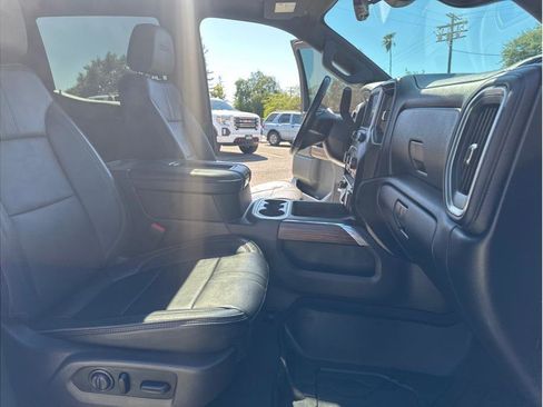 Used 2019 Chevrolet Silverado 1500 High Country w/ Technology Package image 30