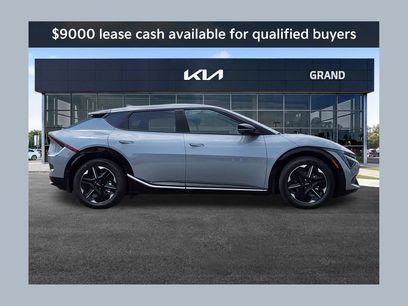 New 2026 Kia EV6 Wind