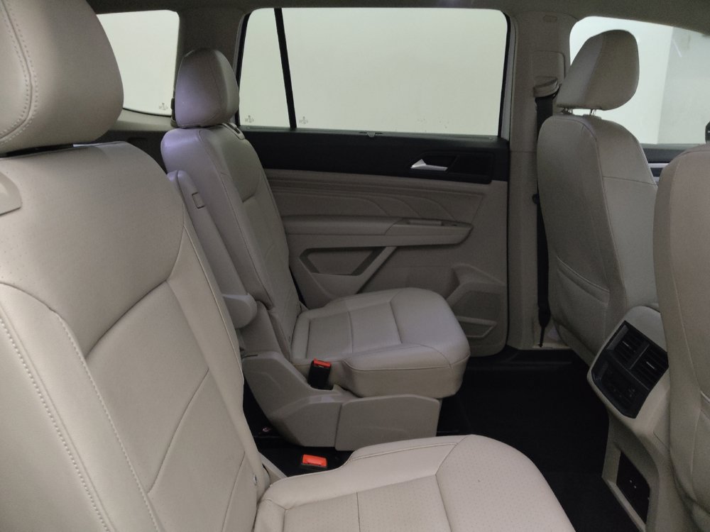 Used 2021 Volkswagen Atlas SE w/ Panoramic Sunroof Package FWD image 19
