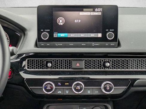 Used 2023 Honda Civic Sport image 13