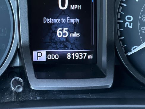 Certified 2023 Toyota Tacoma TRD Sport AWD/4WD image 24