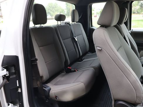 Used 2022 Ford F250 XL w/ Power Equipment Group AWD/4WD image 19