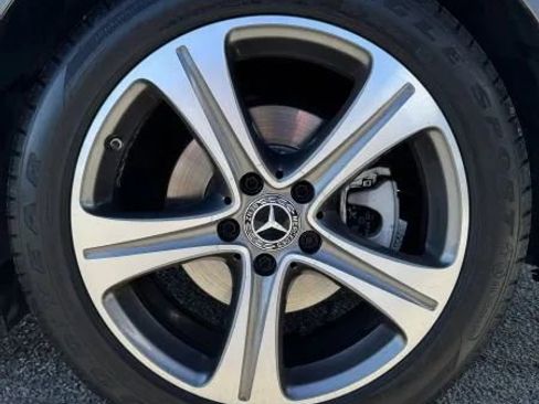 Used 2019 Mercedes-Benz E 300 w/ Convenience Package image 14