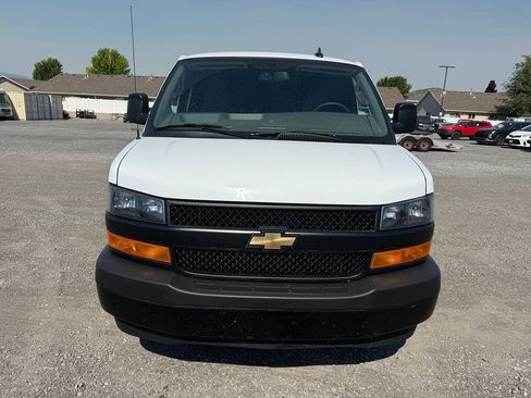 Used 2025 Chevrolet Express 2500 Extended w/ Driver Convenience Package RWD image 8