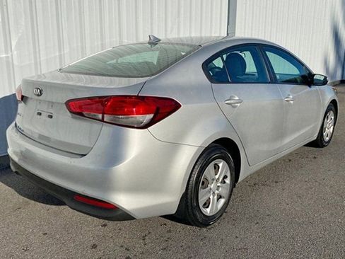 Used 2018 Kia Forte LX image 4