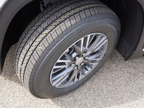 New 2026 Chevrolet Traverse LT w/ Driver Confidence Package image 9