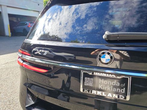 Used 2025 BMW X7 xDrive40i AWD/4WD image 15