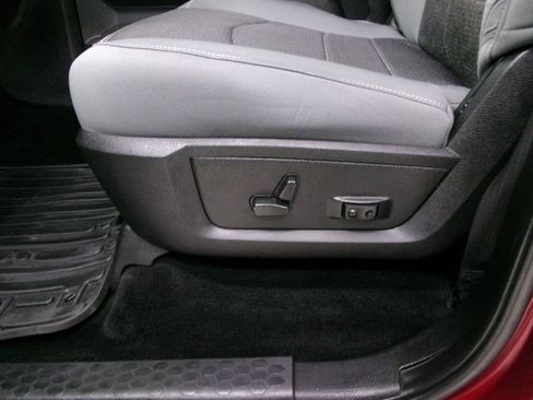 Used 2017 RAM 1500 Big Horn AWD/4WD image 25