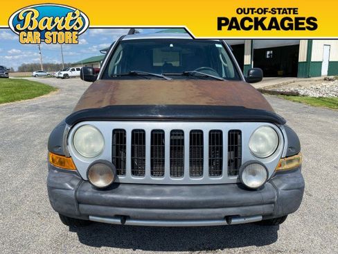 Used 2005 Jeep Liberty Renegade AWD/4WD image 2
