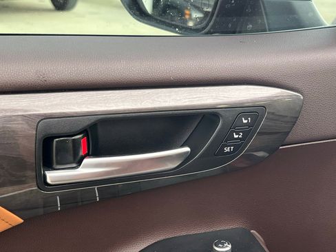 Used 2021 Toyota Highlander Platinum image 27