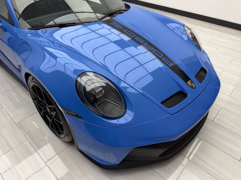 Used 2022 Porsche 911 GT3 image 2