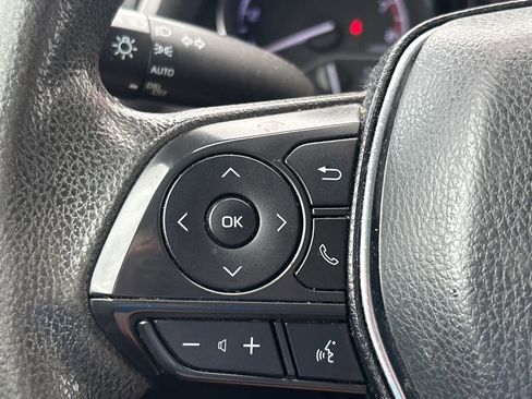 Used 2020 Toyota Camry LE FWD image 18