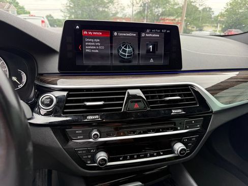 Used 2018 BMW 530e RWD image 19